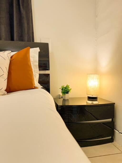 Cozy 1-Bedroom Rental In Miami Dış mekan fotoğraf