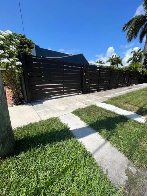 Cozy 1-Bedroom Rental In Miami Dış mekan fotoğraf