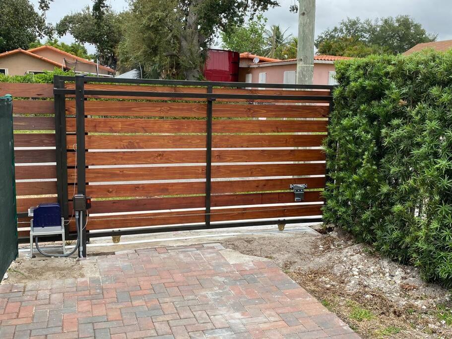 Cozy 1-Bedroom Rental In Miami Dış mekan fotoğraf