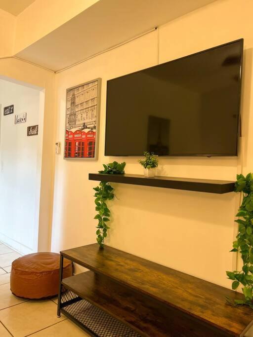 Cozy 1-Bedroom Rental In Miami Dış mekan fotoğraf